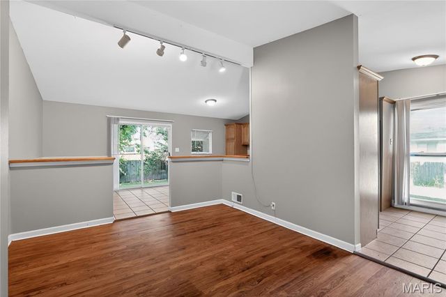 1190 Cheyenne Drive, St Louis, MO 63033