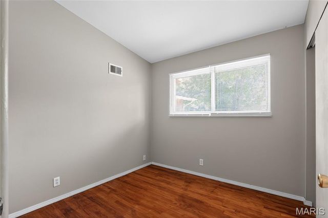 1190 Cheyenne Drive, St Louis, MO 63033
