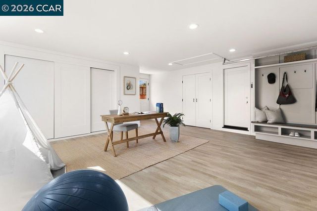 7 7 Whitehall Dr, Orinda, CA 94563