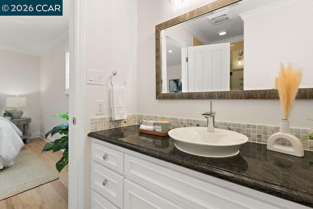 7 7 Whitehall Dr, Orinda, CA 94563