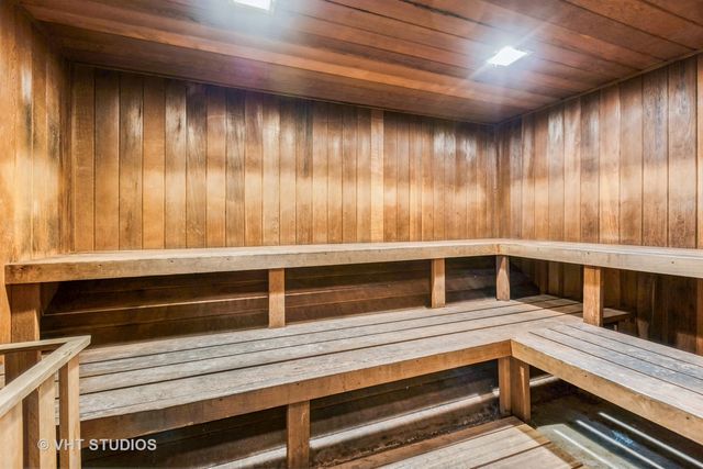 70 W Huron Street 1704, Chicago, IL 60654