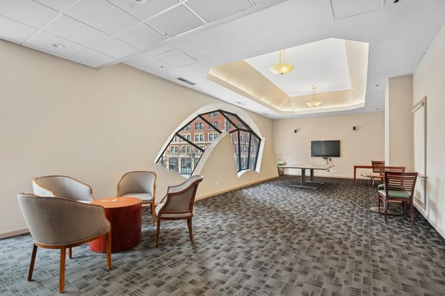 70 W Huron Street 1704, Chicago, IL 60654