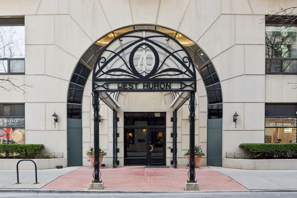 70 W Huron Street 1704, Chicago, IL 60654