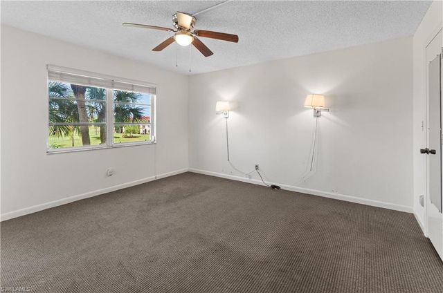 21 High Point CIR E 305, Naples, FL 34103