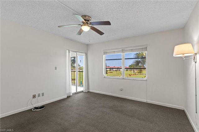 21 High Point CIR E 305, Naples, FL 34103