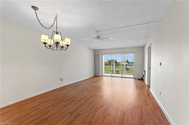 21 High Point CIR E 305, Naples, FL 34103