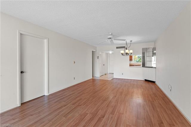 21 High Point CIR E 305, Naples, FL 34103