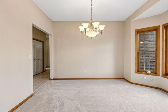 10173 Bridgewater Court, Woodbury, MN 55129