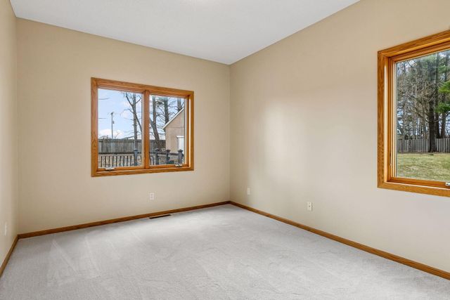 10173 Bridgewater Court, Woodbury, MN 55129