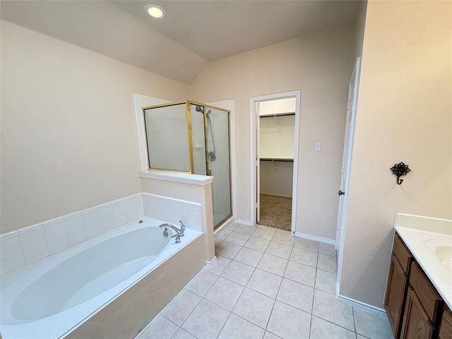 106 Constitution Drive, Euless, TX 76040