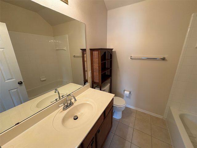 106 Constitution Drive, Euless, TX 76040