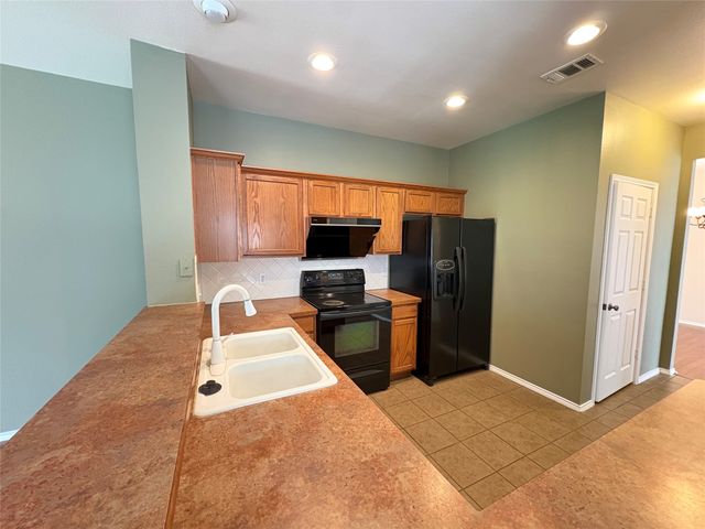 106 Constitution Drive, Euless, TX 76040