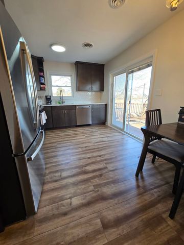 831 W Heritage Drive 2, Addison, IL 60101