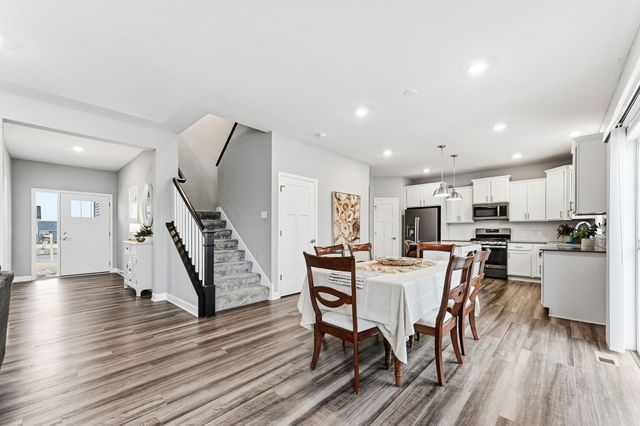 7385 203rd Street W, Lakeville, MN 55044