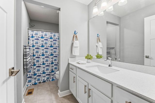 7385 203rd Street W, Lakeville, MN 55044