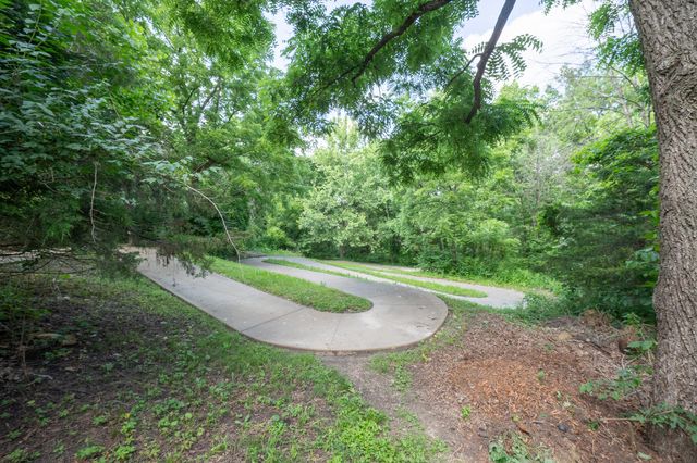 1707 ALASKA CT, Columbia, MO 65202