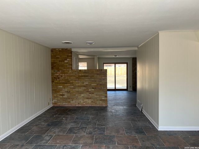 425 Driftwind, Windcrest, TX 78239