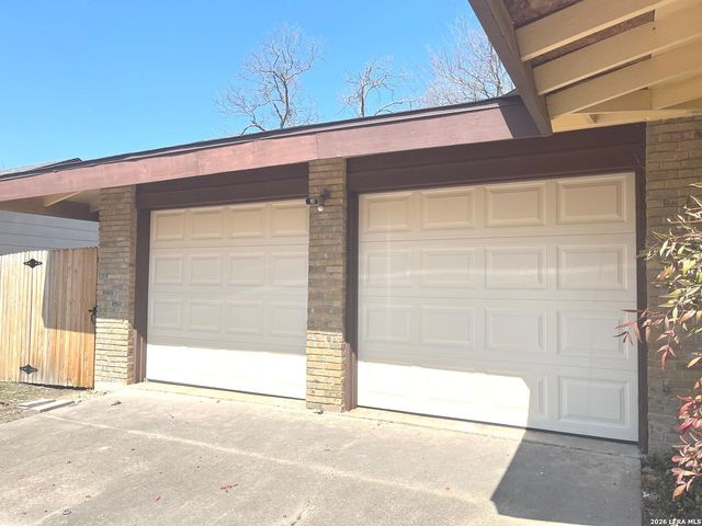 425 Driftwind, Windcrest, TX 78239