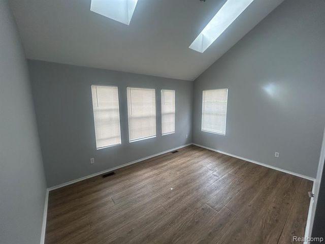 23312 Cornerstone Village Drive, Southfield, MI 48075