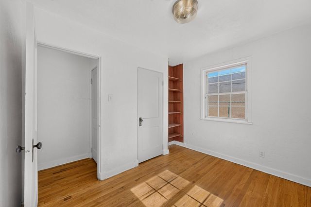 423 Alcazar Street NE, Albuquerque, NM 87108