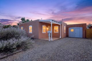 423 Alcazar Street NE, Albuquerque, NM 87108
