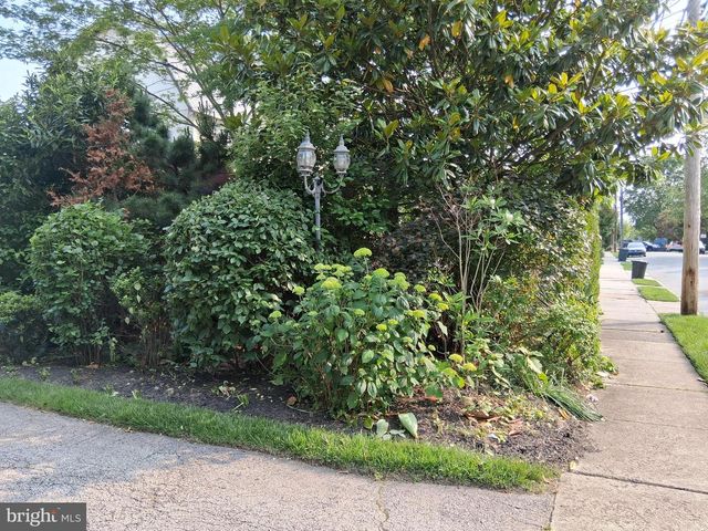 41 W HILLCREST AVENUE, Havertown, PA 19083