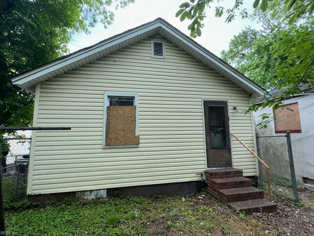 1152 22nd ST, Newport News, VA 23607
