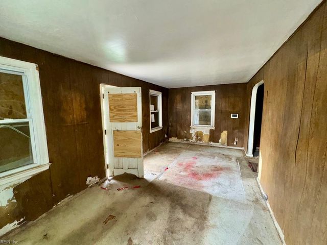 1152 22nd ST, Newport News, VA 23607