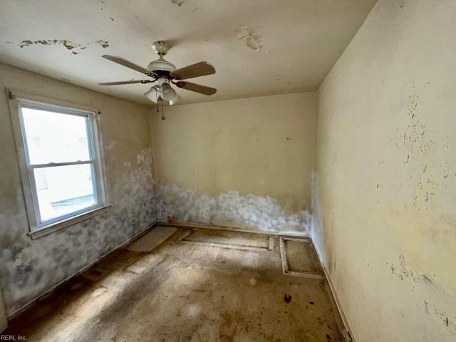 1152 22nd ST, Newport News, VA 23607