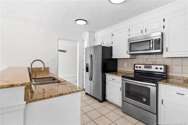 5008 Shimmer Drive, Fayetteville, NC 28304