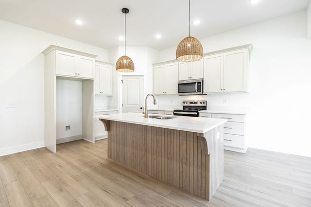 2106 Rylee Way, Greenbrier, TN 37073