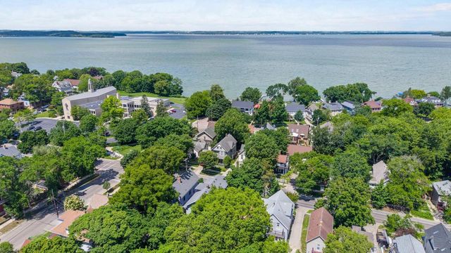 1010 E Gorham Street, Madison, WI 53703