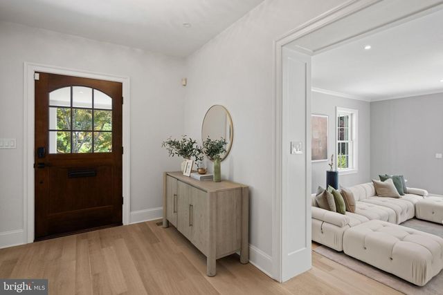 2900 GLOVER DR NW, Washington, DC 20016