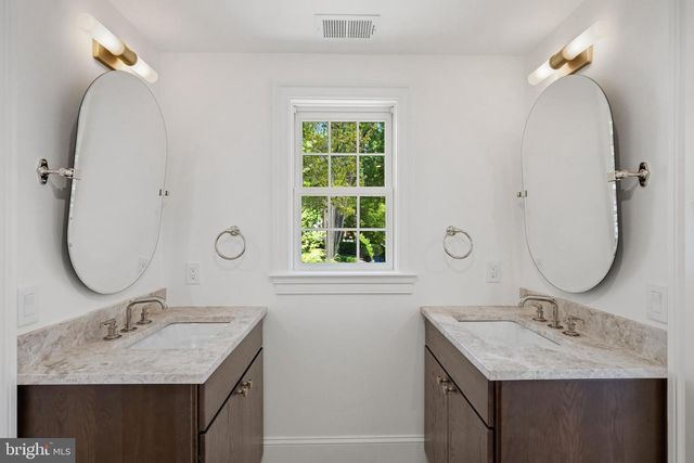 2900 GLOVER DR NW, Washington, DC 20016