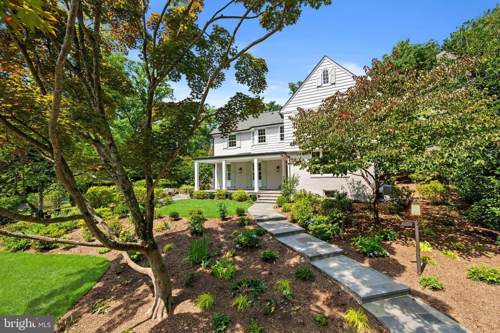 2900 GLOVER DR NW, Washington, DC 20016