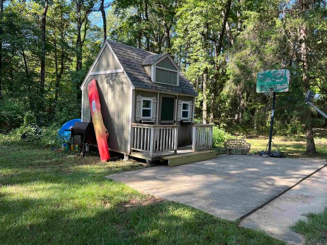 190 Peregrine Drive, Pine Bluff, AR 71603