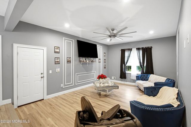 40 Gunning River Road, Barnegat, NJ 08005