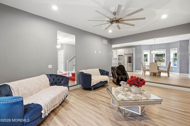 40 Gunning River Road, Barnegat, NJ 08005