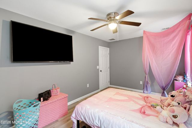40 Gunning River Road, Barnegat, NJ 08005