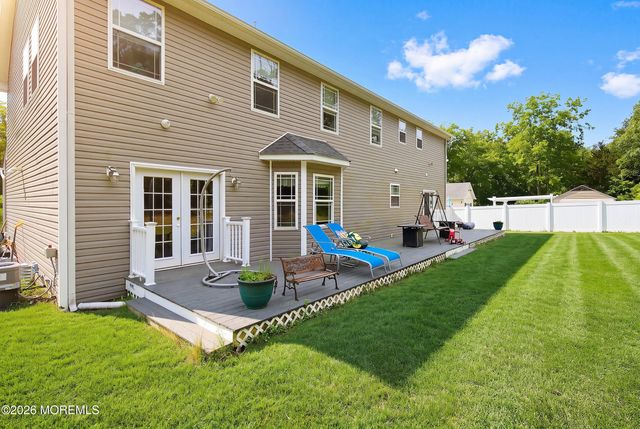 40 Gunning River Road, Barnegat, NJ 08005