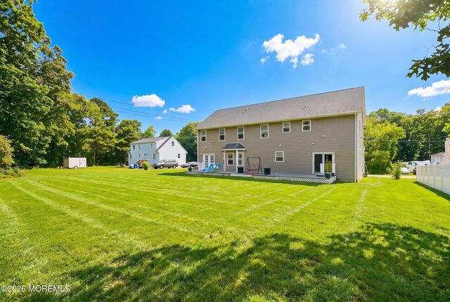 40 Gunning River Road, Barnegat, NJ 08005