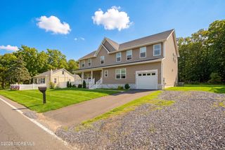 40 Gunning River Road, Barnegat, NJ 08005