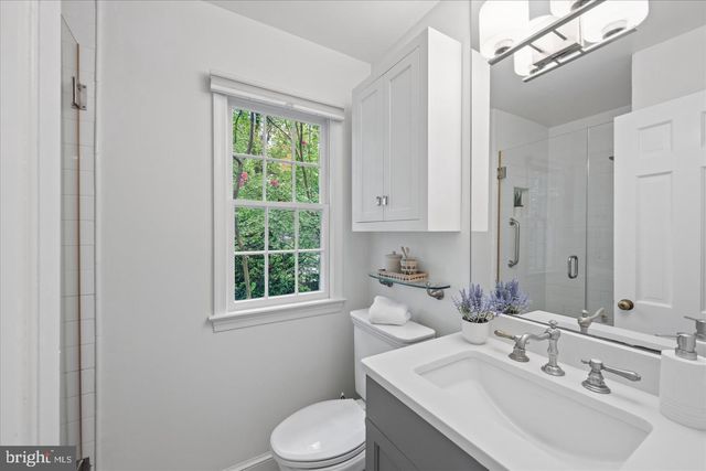 5106 DUVALL DR, Bethesda, MD 20816