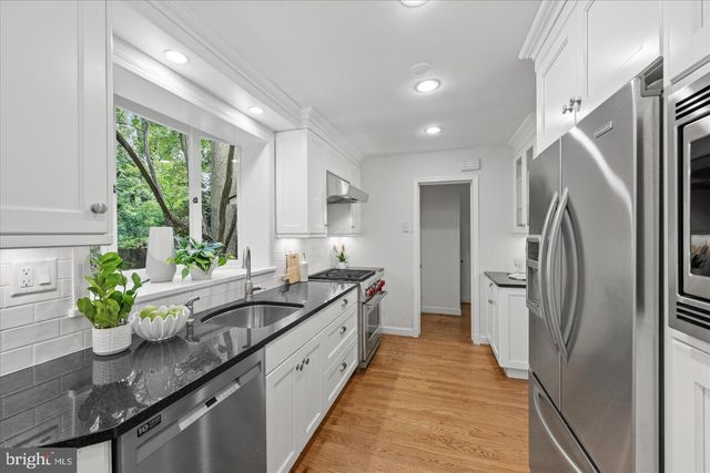 5106 DUVALL DR, Bethesda, MD 20816