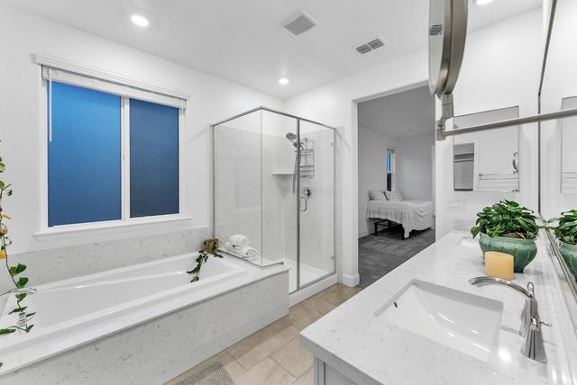 3912 Azul Way, Sacramento, CA 95835