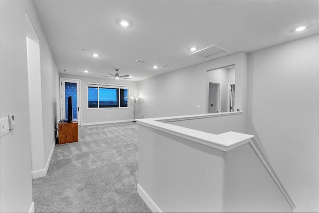 3912 Azul Way, Sacramento, CA 95835