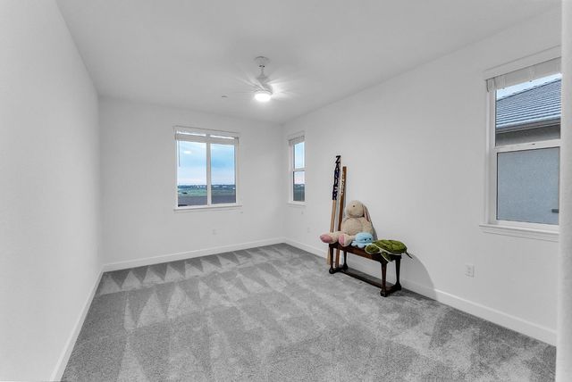 3912 Azul Way, Sacramento, CA 95835