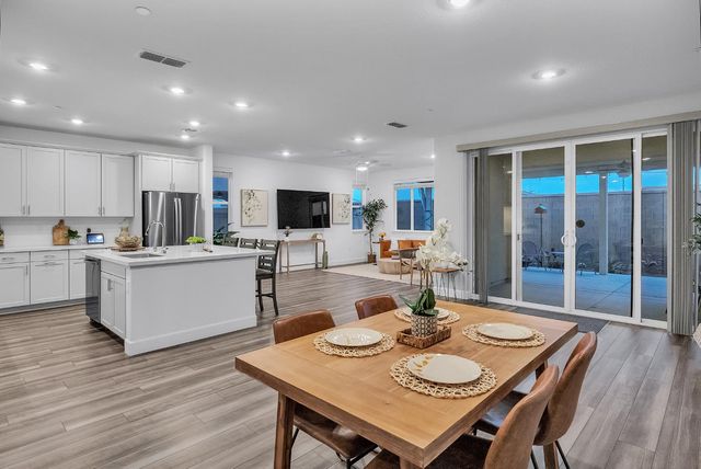 3912 Azul Way, Sacramento, CA 95835