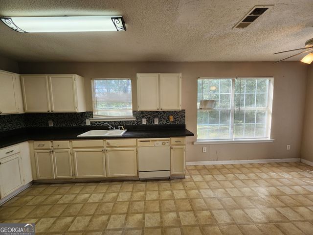 8218 Mahogany Lane, Lithonia, GA 30058