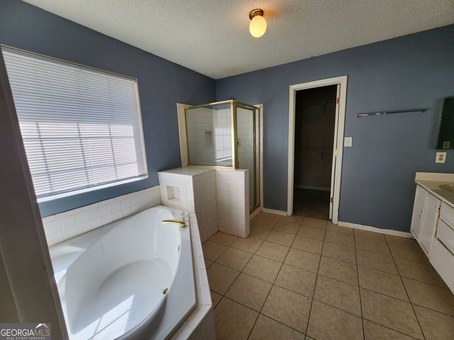 8218 Mahogany Lane, Lithonia, GA 30058